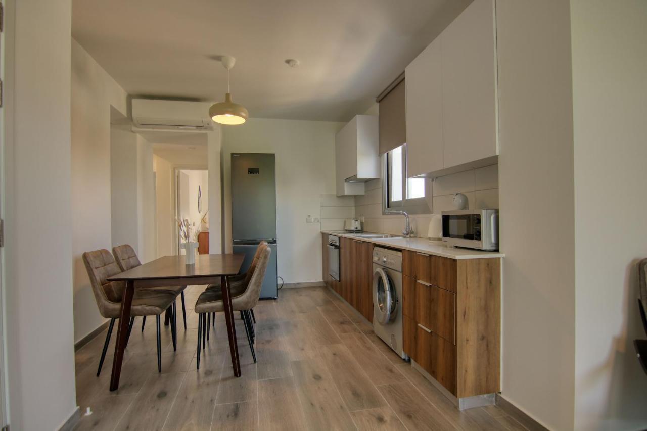 Phaedrus Living Coral Suites Aura Larnaca Exterior foto